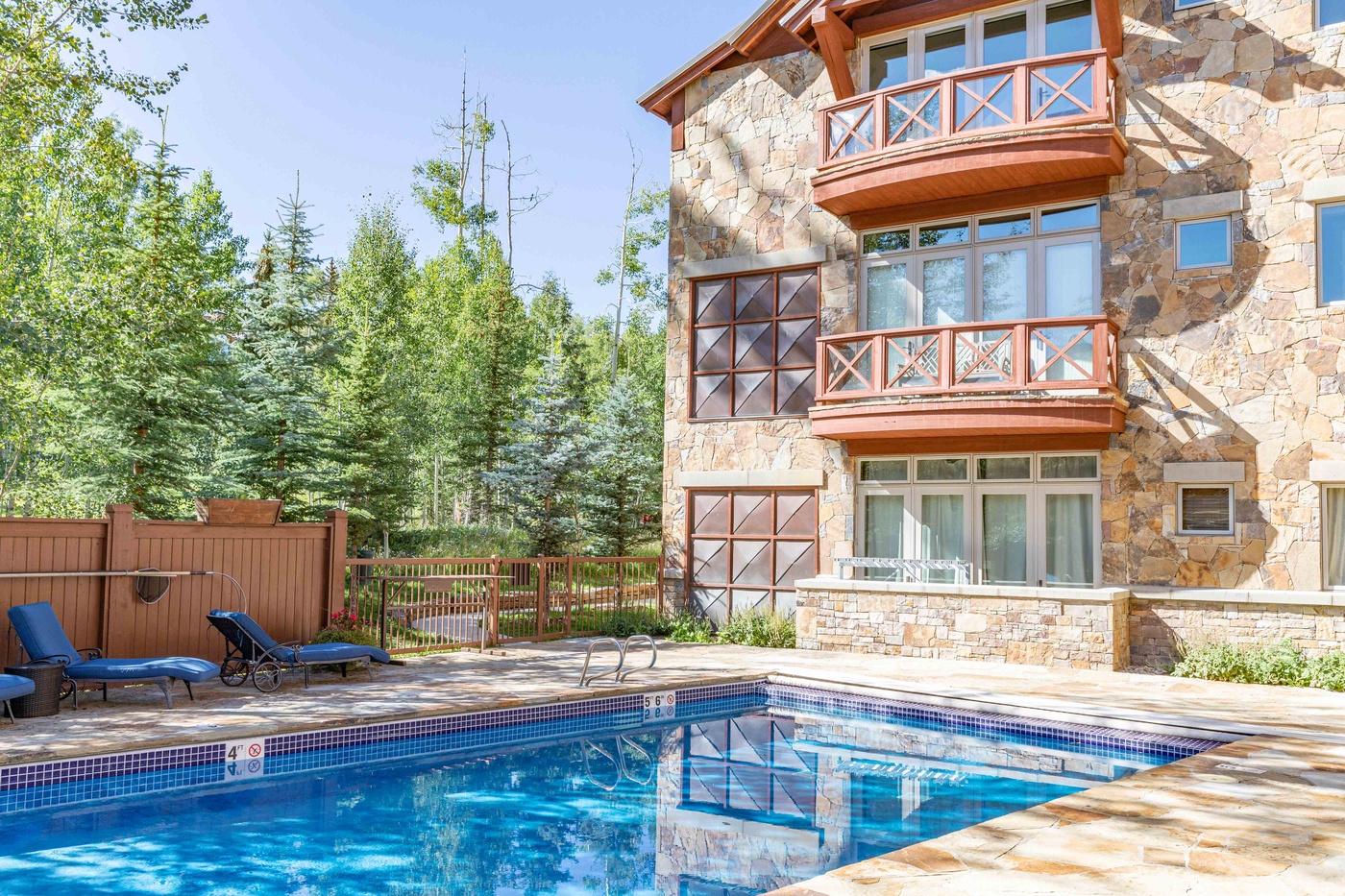 Lorian Amenities - Summer